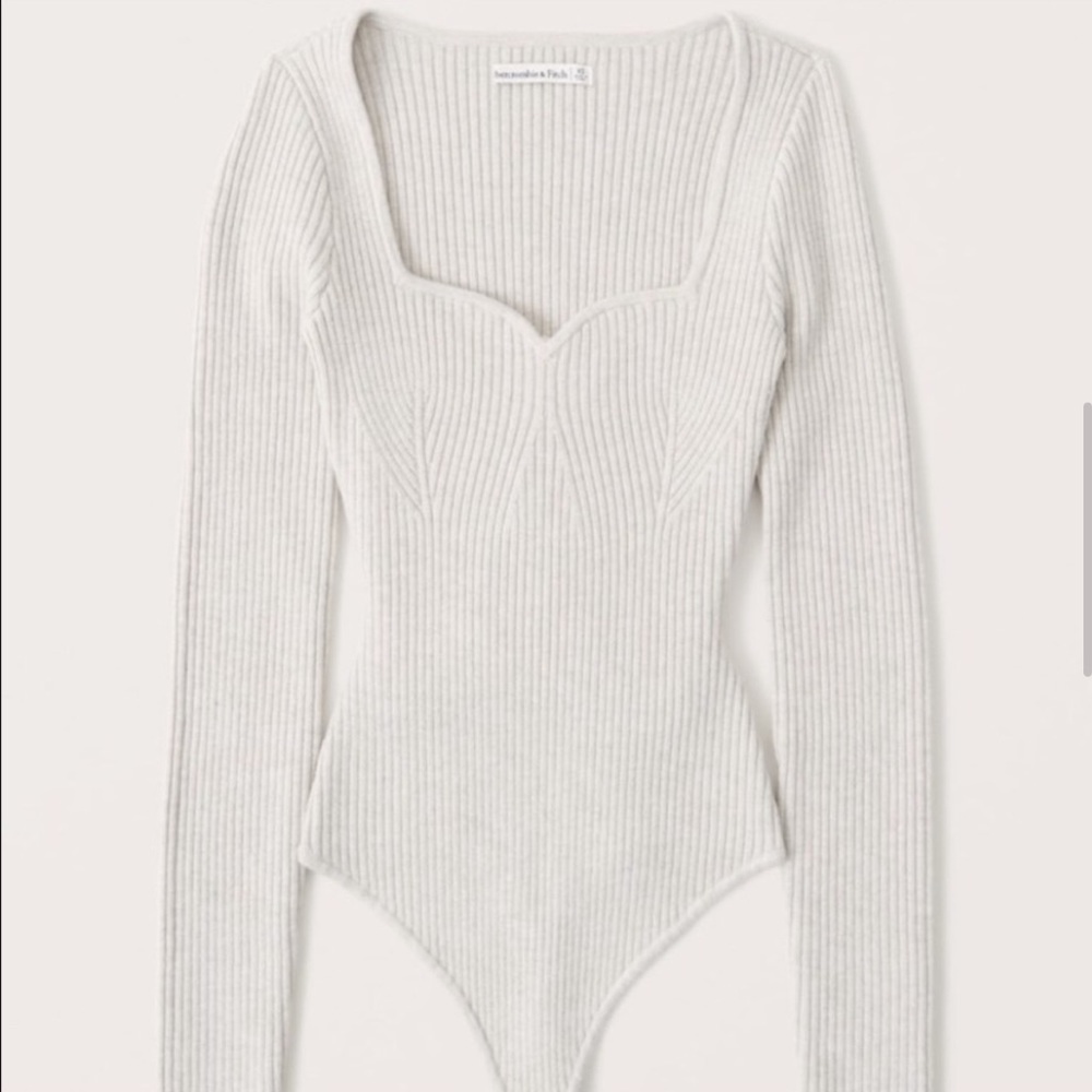 NWT Abercrombie & Fitch Long-Sleeve Sweetheart Sweater Bodysuit XL